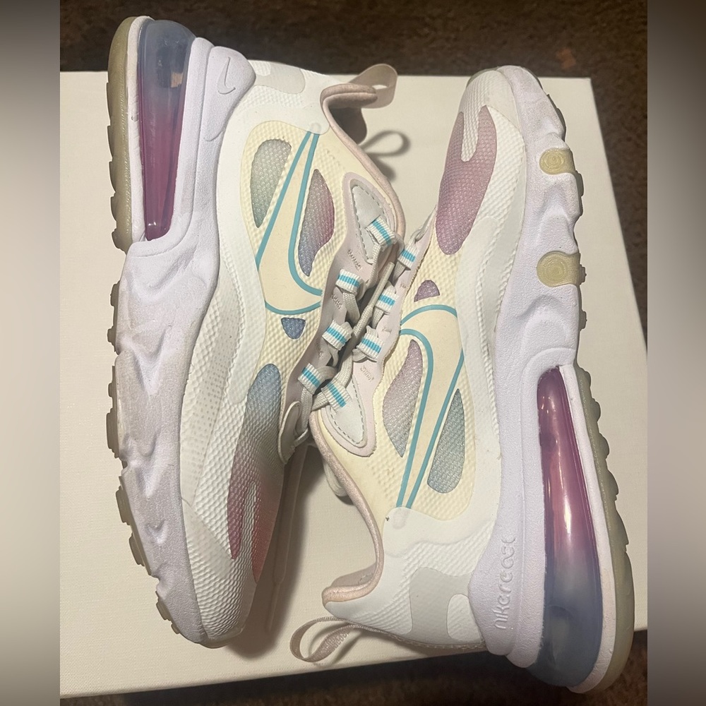 Air max 270 react se ‘summit white/bleached aqua’ in size 6.5 women’s.